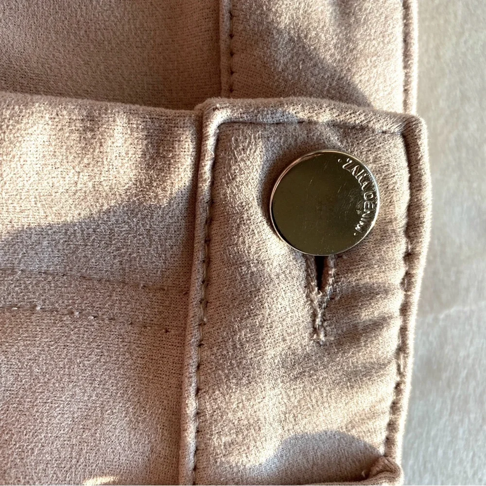Zara Women’s Tan High Waist Shorts